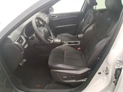 Photo 26 Renault Arkana  E-Tech full hybrid 145 GSR2