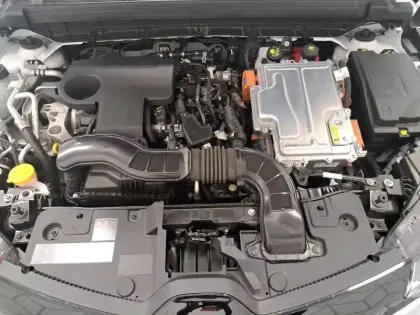 Photo 13 Renault Arkana  E-Tech full hybrid 145 GSR2