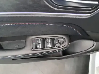 Photo 27 Renault Arkana  E-Tech full hybrid 145 GSR2