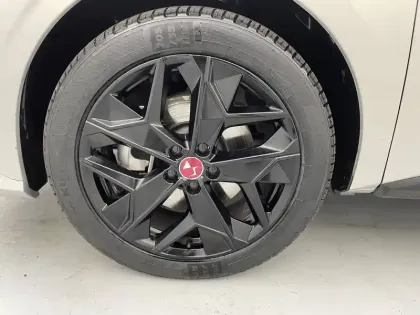 Photo 16 DS DS 4  Hybride E-Tense 225 EAT8