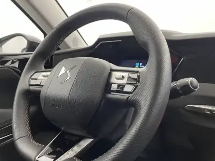 Photo 28 DS DS 4  Hybride E-Tense 225 EAT8