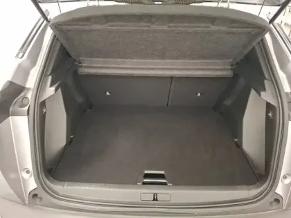 Photo 8 Peugeot 2008  Hybrid 145 e-DCS6