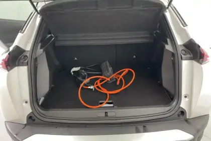 Photo 11 Peugeot 2008  Electrique 136 ch