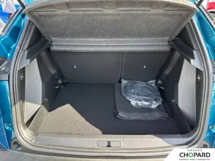 Photo 6 Peugeot 2008  Electrique 54 kWh 156 ch