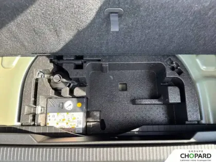 Photo 13 Peugeot 2008  Electrique 54 kWh 156 ch