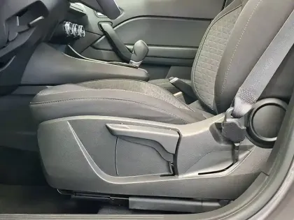 Photo 28 Renault Captur  E-Tech full hybrid 145