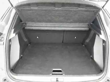 Photo 10 Peugeot 2008  PureTech 100 S&S BVM6