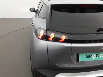 Photo 19 Peugeot 2008  PureTech 100 S&S BVM6