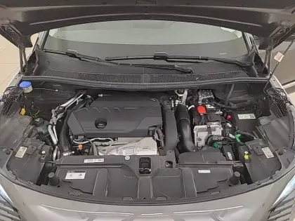 Photo 27 Peugeot 3008  Hybrid 225 e-EAT8