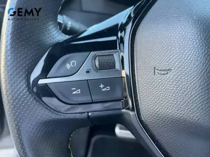 Photo 13 Peugeot 208  Electrique 50 kWh 136ch