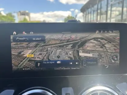 Photo 8 Mercedes GLA  180 7G-DCT