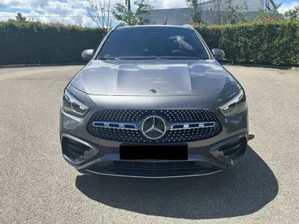 Photo 21 Mercedes GLA  180 7G-DCT