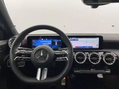 Photo 21 Mercedes Classe A  200 d