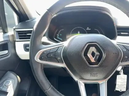 Photo 24 Renault Clio  E-Tech full hybrid 145