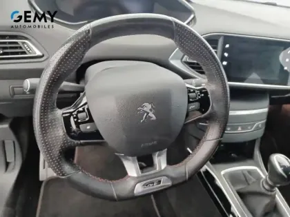 Photo 12 Peugeot 308  SW PureTech 130ch S&S BVM6