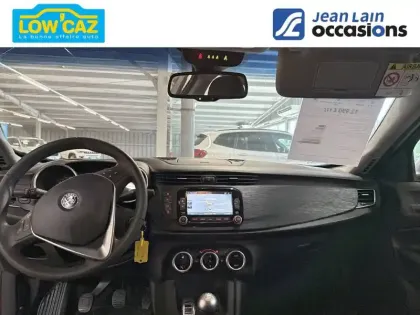 Photo 16 Alfa Romeo Giulietta  Série 2 1.4 TJet 120 ch S&S