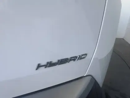 Photo 36 Peugeot 3008  Hybrid 145 e-DCS6