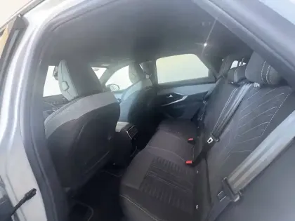 Photo 10 Peugeot 3008  Hybrid 145 e-DCS6