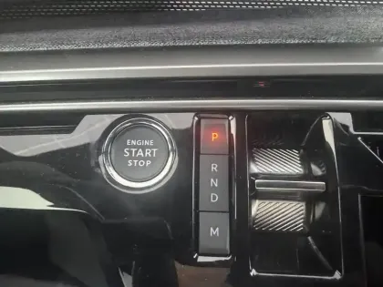 Photo 28 Peugeot 3008  Hybrid 145 e-DCS6