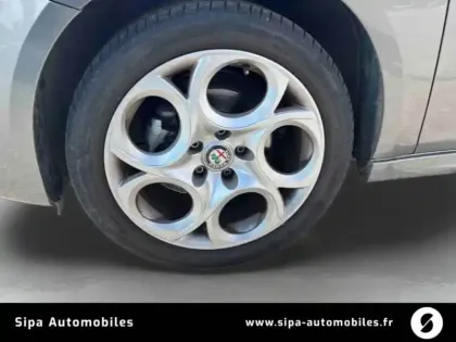 Photo 8 Alfa Romeo Giulietta  Série 2 1.6 JTDm 120 ch S&S