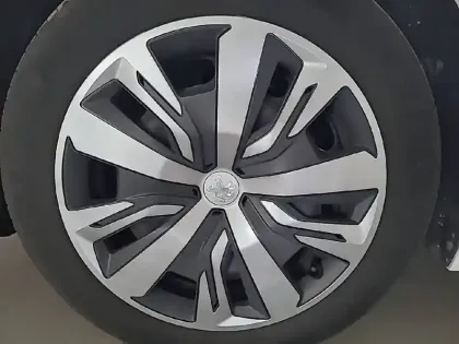 Photo 15 Peugeot 208  PureTech 75 S&S BVM5
