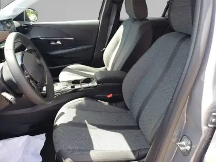 Photo 10 Peugeot 208  Hybrid 110 ch e-DCS6