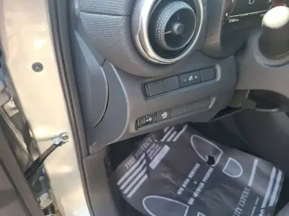 Photo 10 Nissan Juke  HYBRID 143