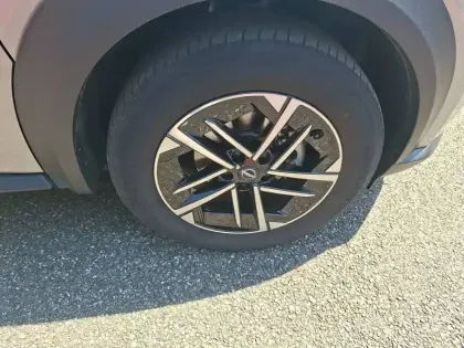 Photo 24 Nissan Juke  HYBRID 143