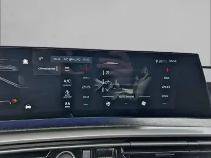Photo 18 Peugeot 3008  Hybrid 145 e-DCS6