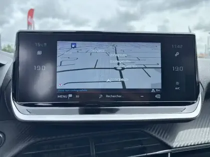 Photo 14 Peugeot 2008  PureTech 100 S&S BVM6