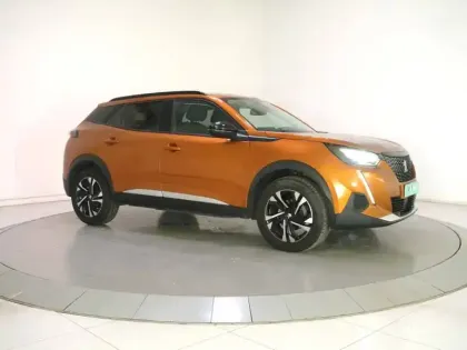 Photo 24 Peugeot 2008  PureTech 100 S&S BVM6
