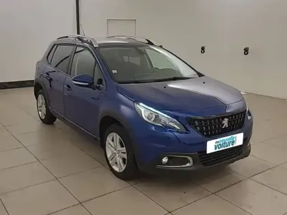 Photo 31 Peugeot 2008  BlueHDi 100ch S&S BVM5