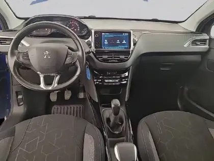 Photo 7 Peugeot 2008  BlueHDi 100ch S&S BVM5