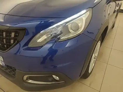 Photo 15 Peugeot 2008  BlueHDi 100ch S&S BVM5