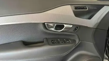Photo 12 Volvo XC90  Recharge T8 AWD 303+87 ch Geartronic 8 7pl