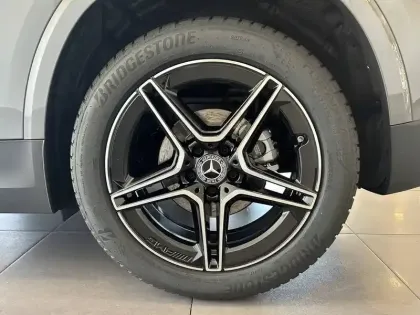 Photo 6 Mercedes GLA  200 d 8G-DCT