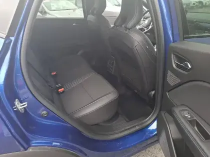Photo 16 Renault Captur  E-Tech full hybrid 145 ch