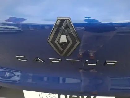 Photo 33 Renault Captur  E-Tech full hybrid 145 ch