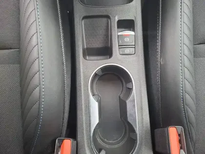 Photo 22 Renault Captur  E-Tech full hybrid 145 ch