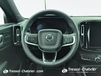 Photo 11 Volvo Xc40  B3 163 ch DCT7 Plus