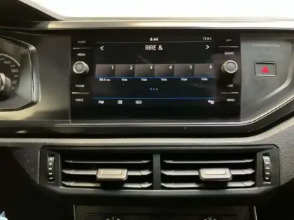 Photo 9 Volkswagen Polo 1.0 80 S&S BVM5 Edition