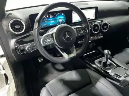Photo 8 Mercedes Classe A 180 BM6 AMG Line