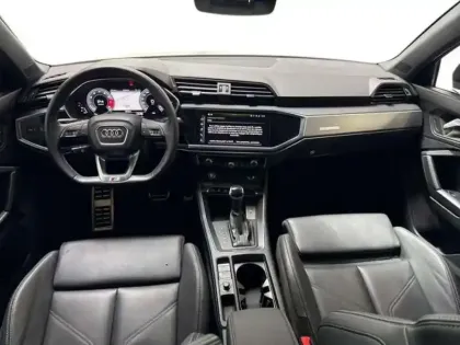 Photo 7 Audi Q3 35 TFSI 150 ch S tronic 7 S line plus