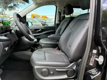 Photo 21 Mercedes Classe V 300 Long 204ch 7 places 90KWH