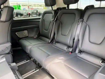 Photo 23 Mercedes Classe V 300 Long 204ch 7 places 90KWH