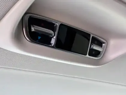 Photo 29 Mercedes Classe V 300 Long 204ch 7 places 90KWH