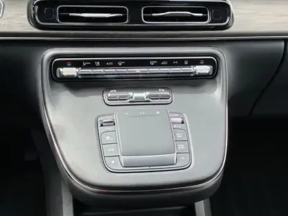 Photo 28 Mercedes Classe V 300 Long 204ch 7 places 90KWH