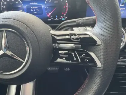 Photo 15 Mercedes GLB 200 d AMG Line