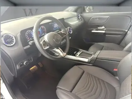Photo 15 Mercedes GLA 250 e Hybrid EQ Progressive Li