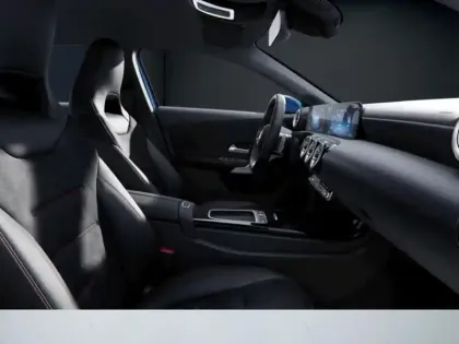 Photo 9 Mercedes Classe A 200 d AMG Line
